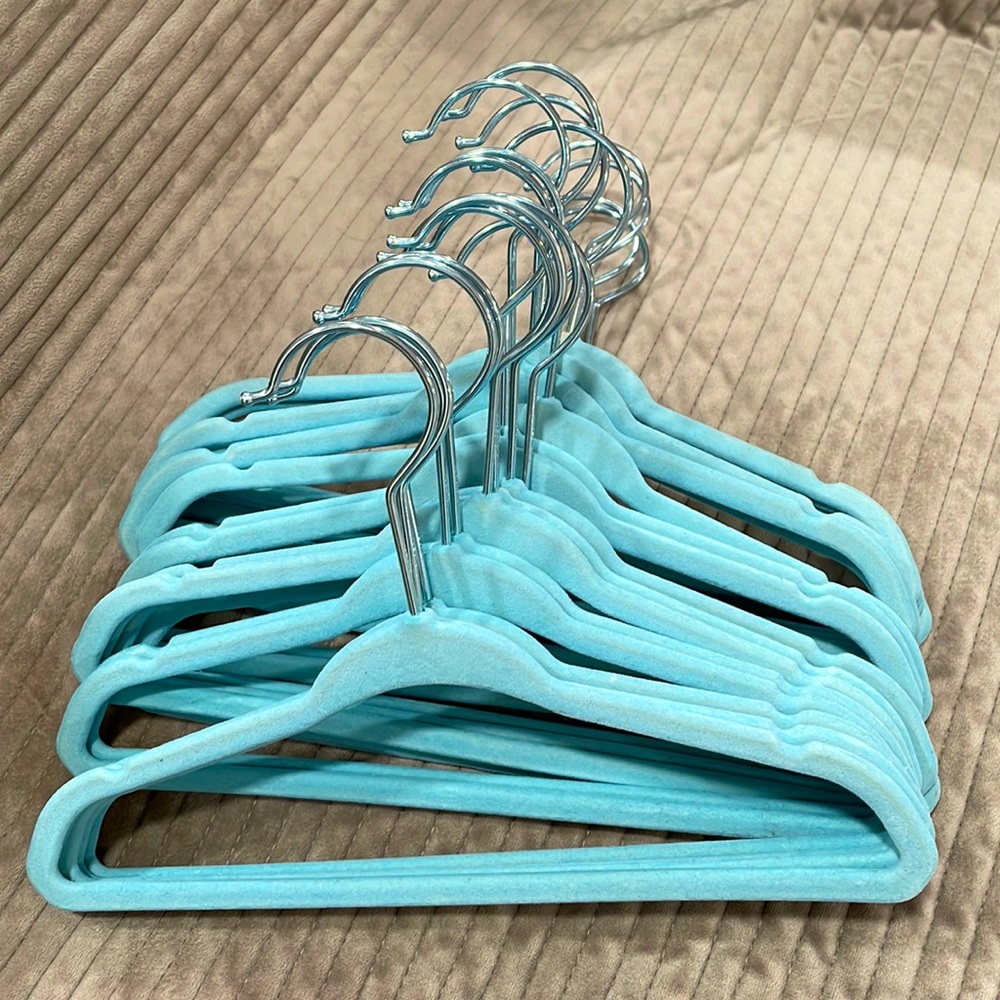 20pc BABY BOYS CLOTHES HANGERS